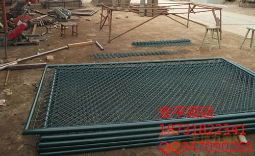 河南鄭州籠式足球場圍網(wǎng)報價 河南開封五人制足球場圍欄廠家