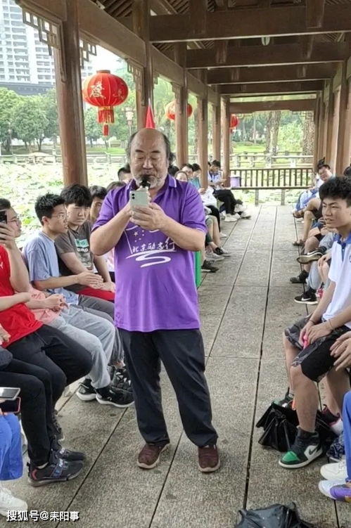 耒陽高三學(xué)子遠(yuǎn)足順湖休閑游 減壓迎考，擁抱自然